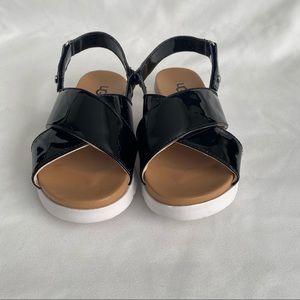 UGG GIRL SANDALS